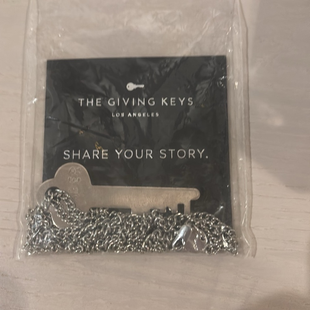 The Giving Keys Silver Key Necklace Leader - Picture 8 of 8